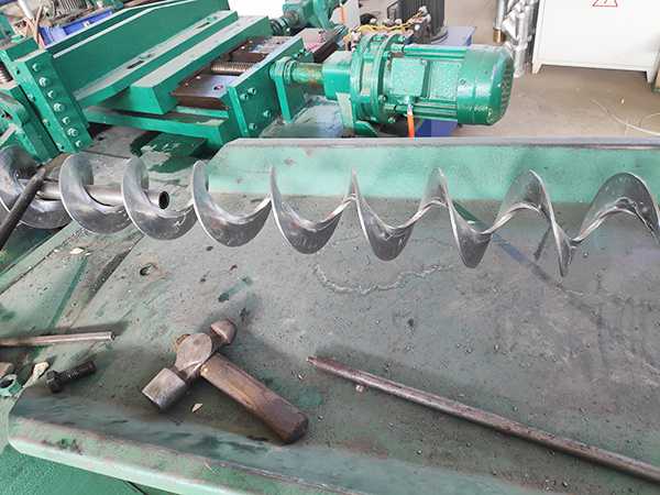 Continuous-Screw-Flight-Cold-Rolling-Machine-20